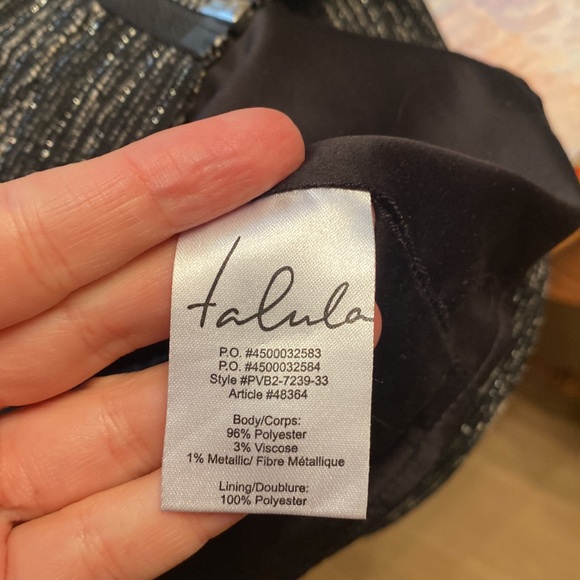 Aritzia Mini Skirt - Picture 5 of 5